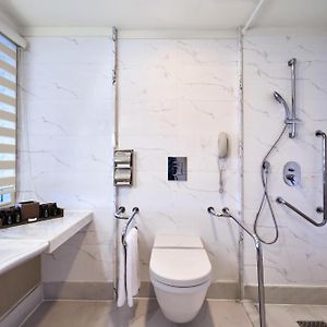 Chambre Accessible aux Personnes à Mobilité Réduite de Luxe